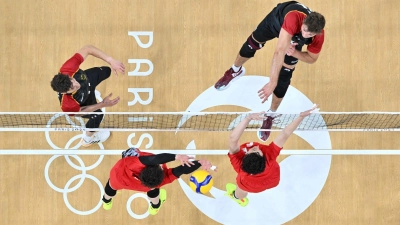 Deutschlands Volleyballer verlieren Olympia-Auftakt gegen Japan. (Foto: Natalia Kolesnikova/AFP/dpa)