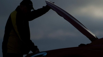 Irgendwo im Nirgendwo: Selbst wer ohne Smartphone unterwegs ist, kann bei einer Panne für die benötigte Hilfe den genauen Standort ermitteln. (Foto: Klaus-Dietmar Gabbert/dpa-tmn)