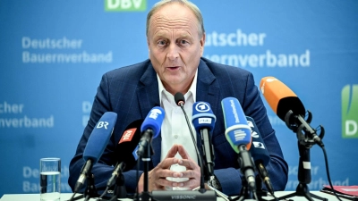 Bauernverbandspräsident Joachim Rukwied nennt die diesjährige Ernte eine „echte Zitterpartie“. (Foto: Britta Pedersen/dpa)