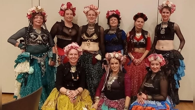 In der Gruppe Amaya Luna des ESV Ansbach/Eyb sind (v. li., hinten) Gabi Allabar, Lucie Busch, Ute Heller, Margit Ortenreiter, Ekaterina Almukhametova und Silke Zeller sowie (vorne) Birte Montasseri, Anja Schellenberger und Tatjana Depperschmidt aktiv. (Foto: Amaya Luna)