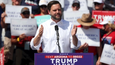 J.D. Vance wirbt in Tuscon im Swing State Arizona um Stimmen von Latinos. (Archivbild) (Foto: Grace Trejo/Arizona Daily Star/AP/dpa)