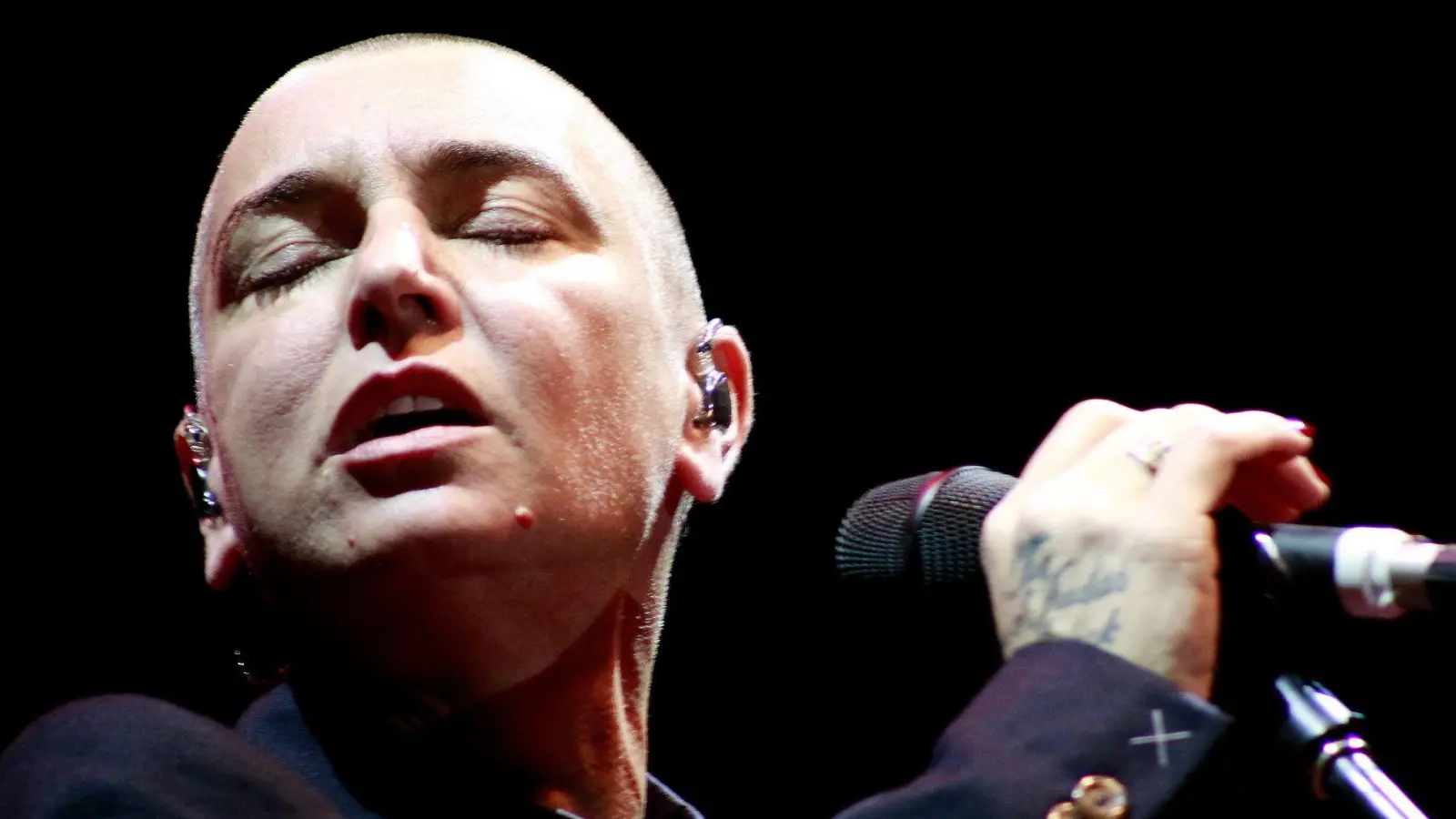 Eine Musikikone: Sinéad O&#39;Connor starb vor einem Jahr. (Archivbild) (Foto: Sebastian Silva/EFE/epa/dpa)