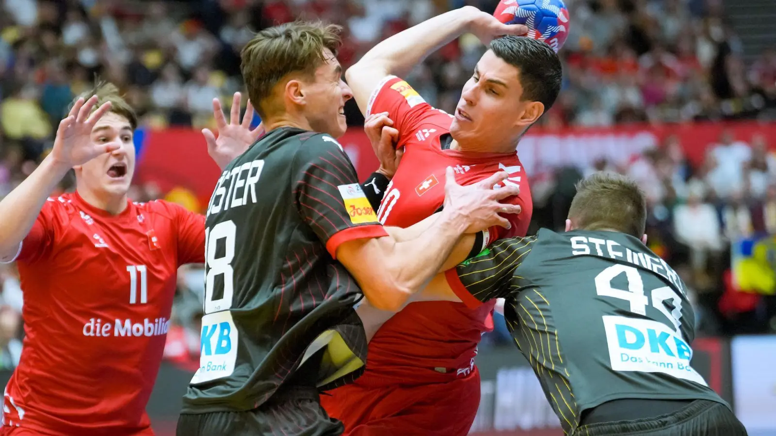 Die deutschen Handballer haben im WM-Vorrundenspiel gegen die Schweiz eine enttäuschende Leistung gezeigt. (Foto: Sören Stache/dpa)