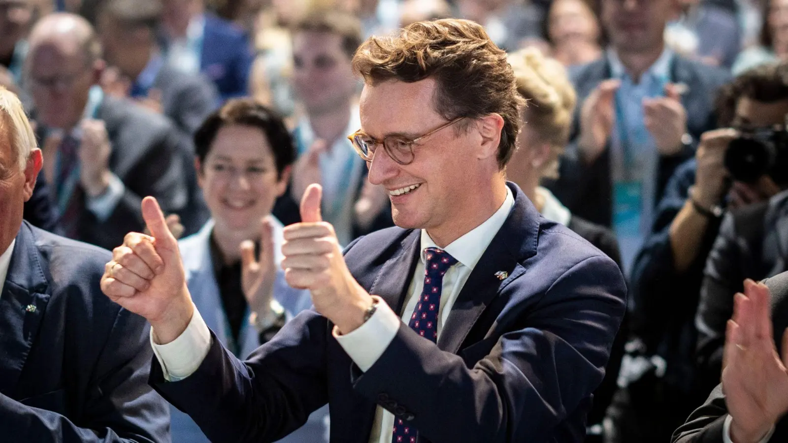 Hendrik Wüst (CDU) wird als Vorsitzender der NRW-CDU beim Landesparteitag wiedergewählt. (Foto: Christoph Reichwein/dpa)