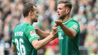 Werder Bremens Niclas Füllkrug (r) traf gegen Dresden per Doppelpack. (Foto: Carmen Jaspersen/dpa)