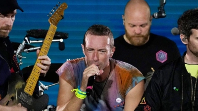 Das neue Album von Coldplay wird auch als Platte aus recycelten Plastikflaschen erscheinen. (Foto: Chris Pizzello/Invision/AP/dpa)