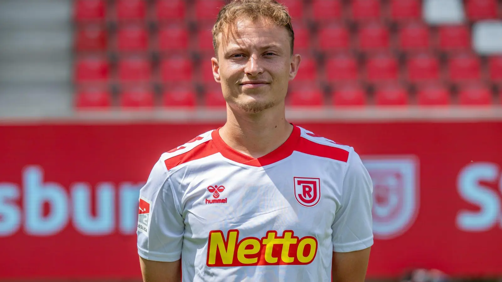 Niclas Anspach verlässt Jahn Regensburg. (Foto: Armin Weigel/dpa)