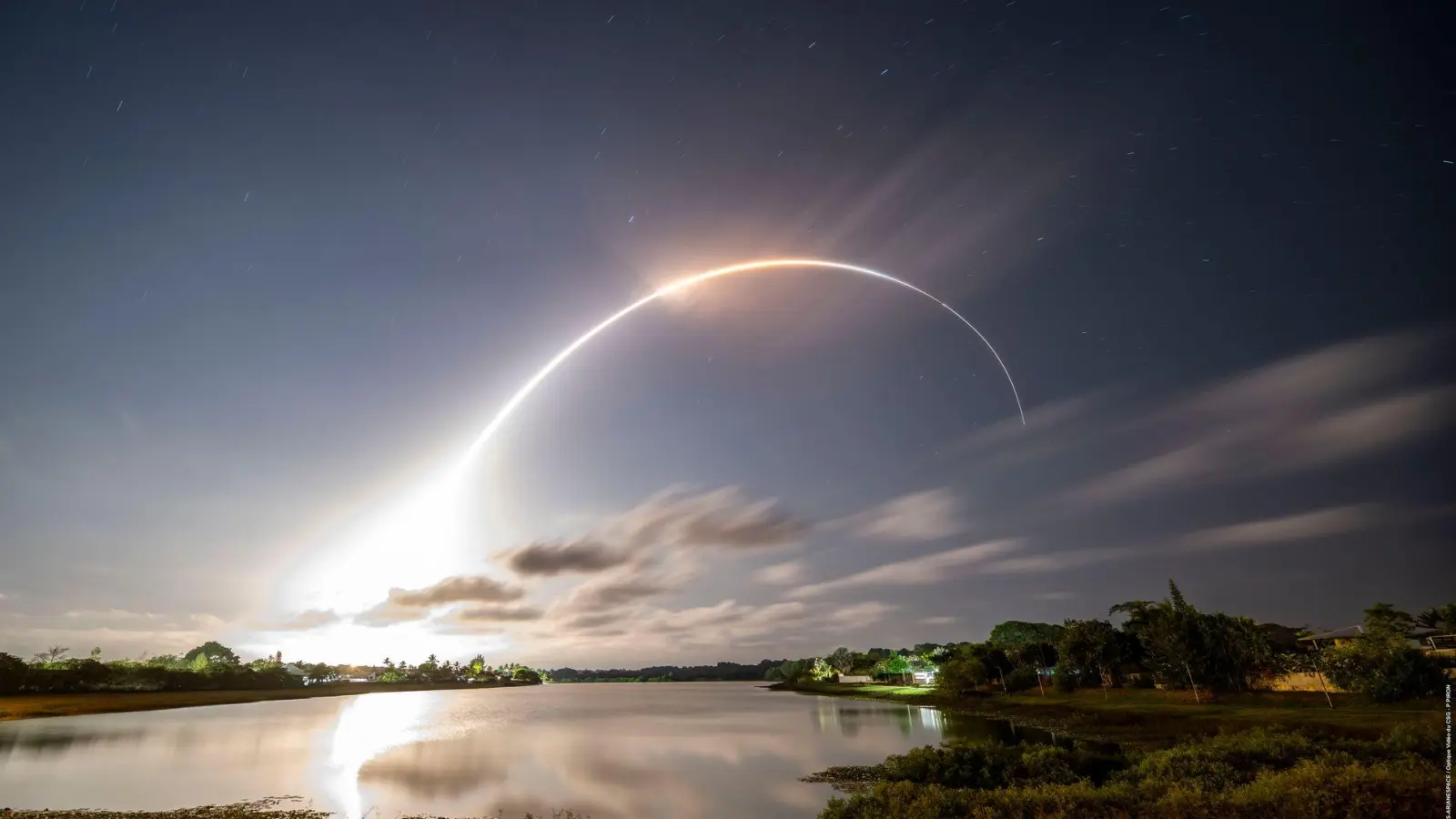 Die erste Vega-Rakete flog 2012. (Foto: CNES/ESA/ArianeGroup/Arianespace/dpa)