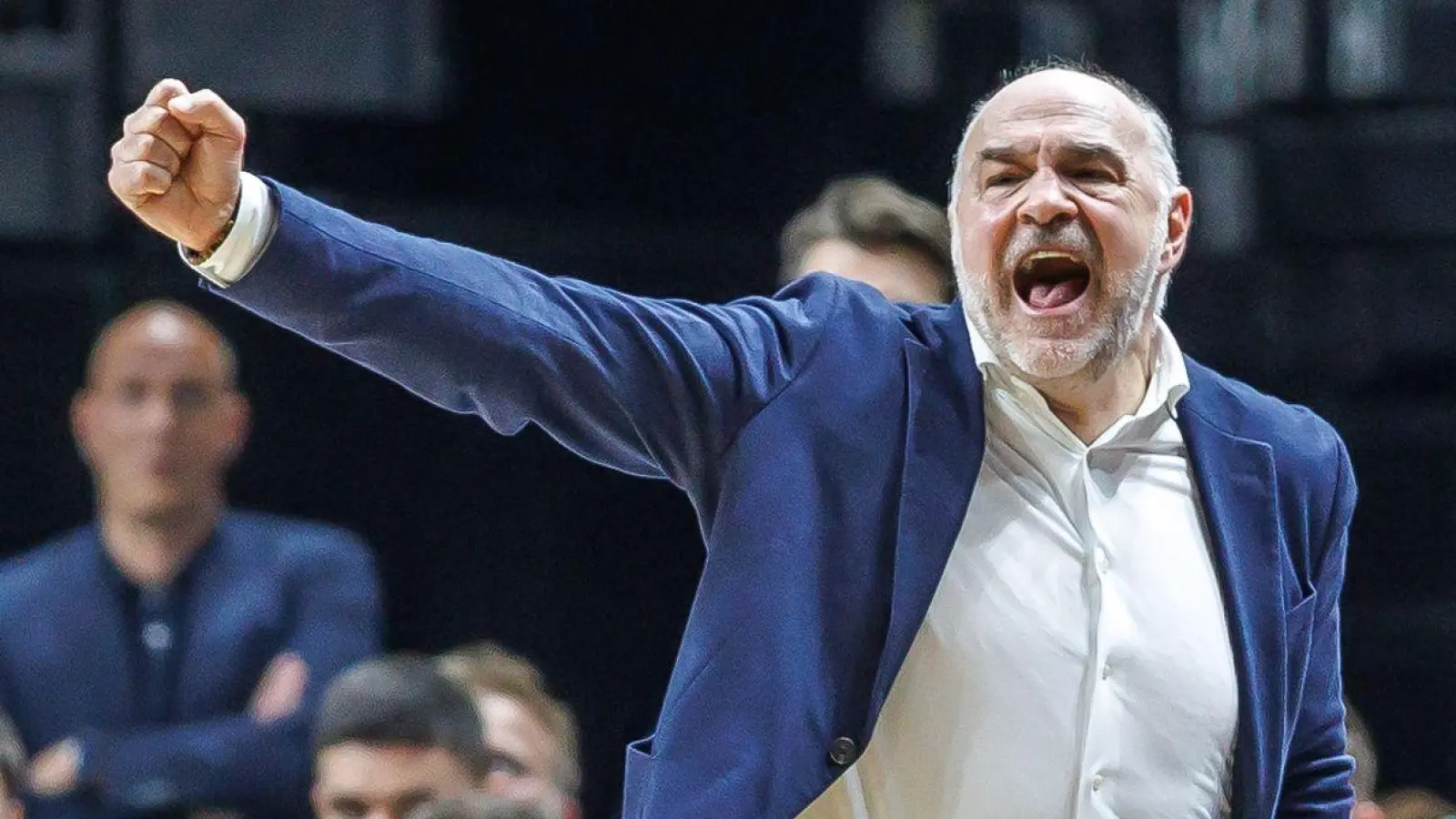 Bayern Münchens Trainer Pablo Laso will mit seinem Team den Titel in der Hauptstadt perfekt machen. (Foto: Andreas Gora/dpa)