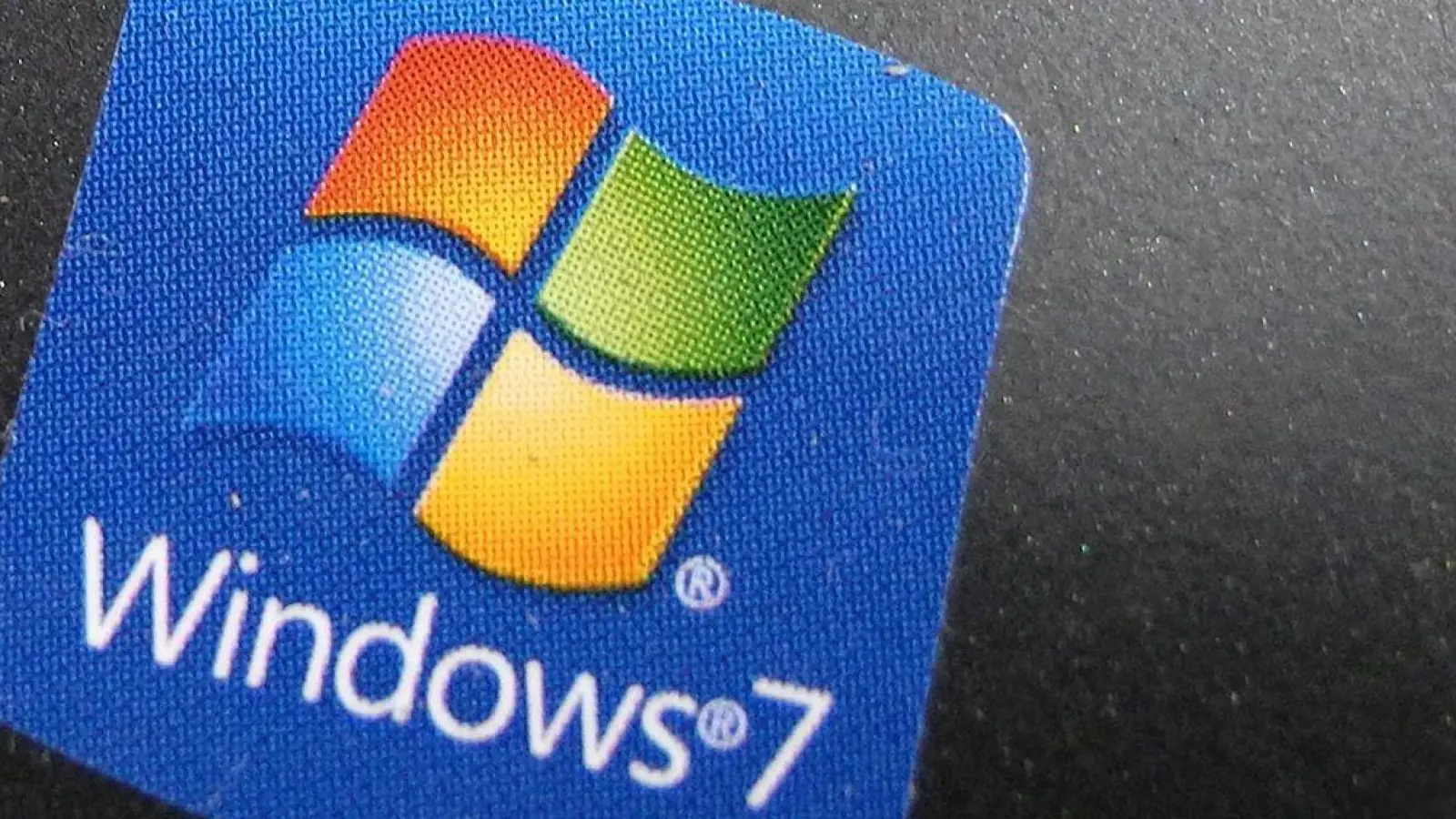 Über 1,8 Millionen Computer in Deutschland laufen noch mit dem veralteten Windows-7-System. (Foto: Mauritz Antin/epa/dpa)