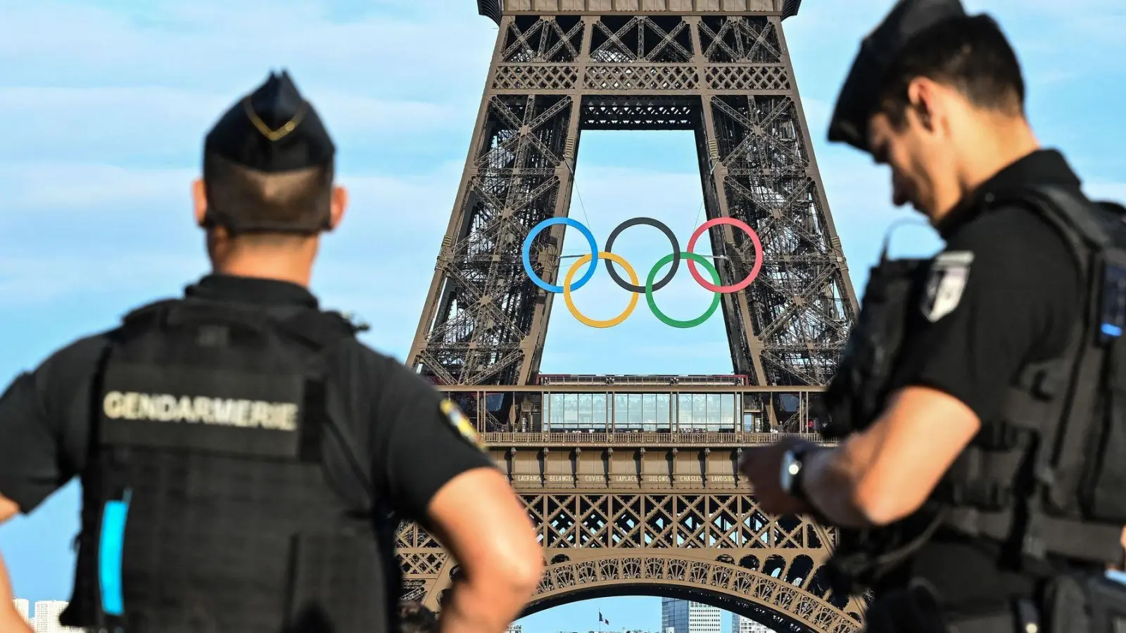 Die Olympischen Spiele in Paris müssen auch im Cyberspace geschützt werden. (Foto: Stefano Rellandini/AFP/dpa)