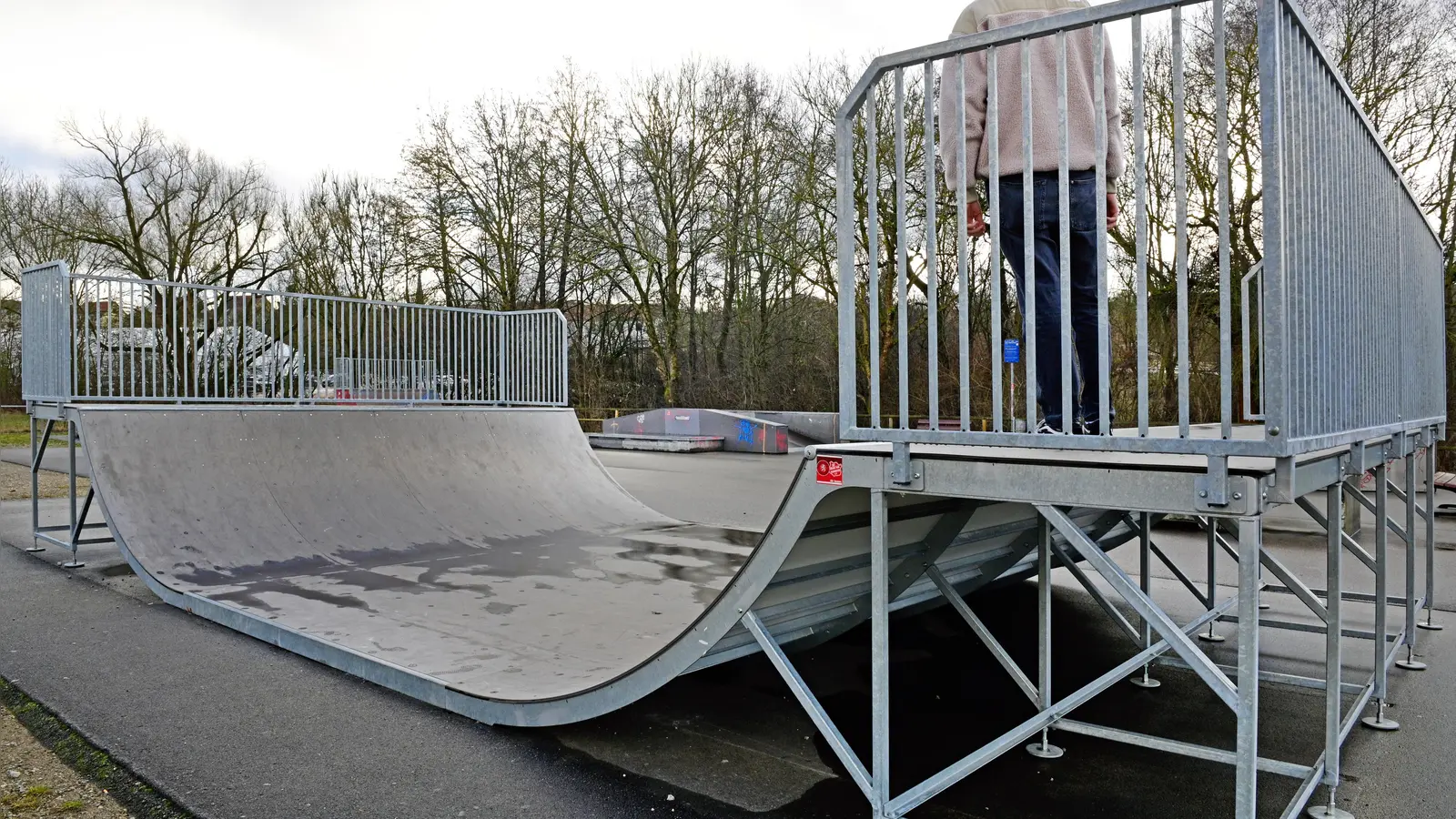 Noch steht die Minirampe am alten Messegelände. Geht es nach den Skatern, zieht sie in den neuen Skatepark um. Aber auch ein Verkauf nach Leutershausen steht im Raum. (Archivfoto: Jim Albright)