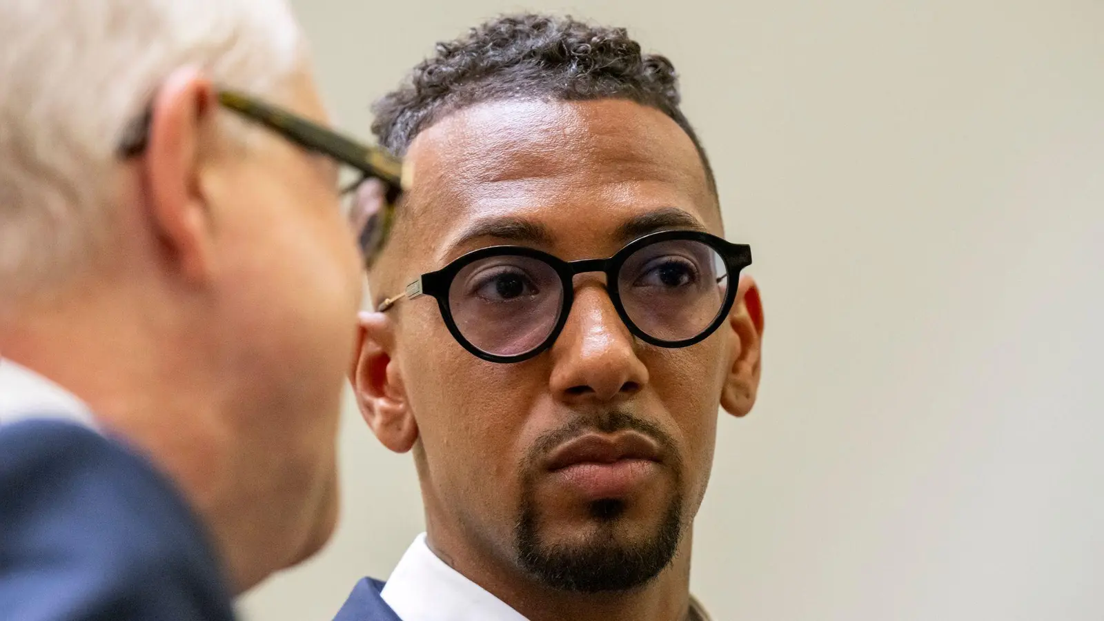 Jerome Boateng war vom Gericht schuldig gesprochen und verwarnt worden. Die Staatsanwaltschaft will, dass das Verfahren damit nicht beendet ist. (Archivbild) (Foto: Peter Kneffel/dpa)